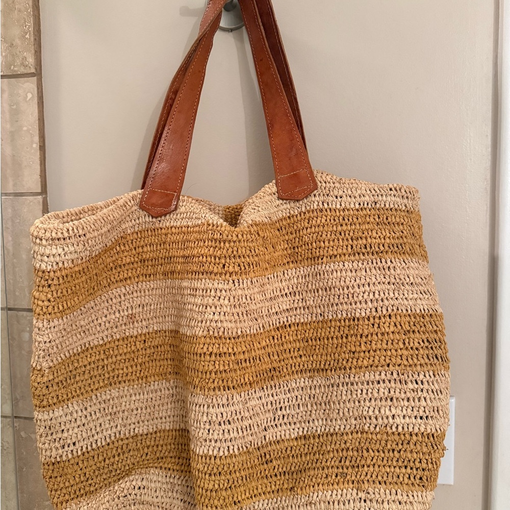 Mar Y Sol Havana Tote View 2